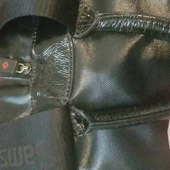 SOLD Samsonite RED Label Backpack - Picture 5 of 7